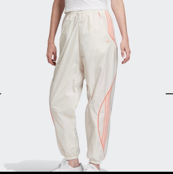 New Adidas track pant XL - Picture 1 of 6